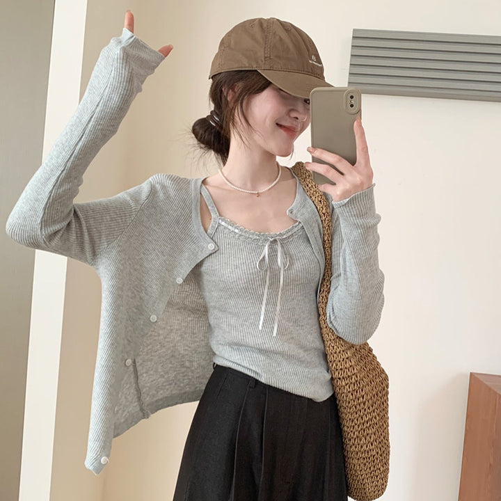 Damen lässige Strickjacke mit modischen Knopfdetails und verlängerten Ärmeln Drune