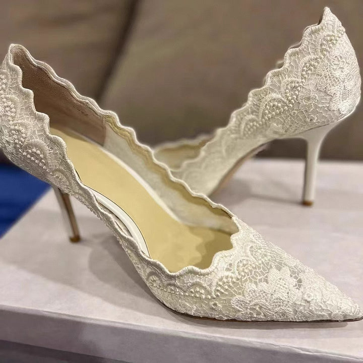 Damen Elegante Spitzen‑Pumps mit gewelltem Rand und schlankem Stiletto‑Absatz Drune