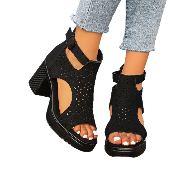 Damen  Cut-Out Knöchel-Sandalette mit mittelhohem Blockabsatz und perforiertem Veloursimitat Drune