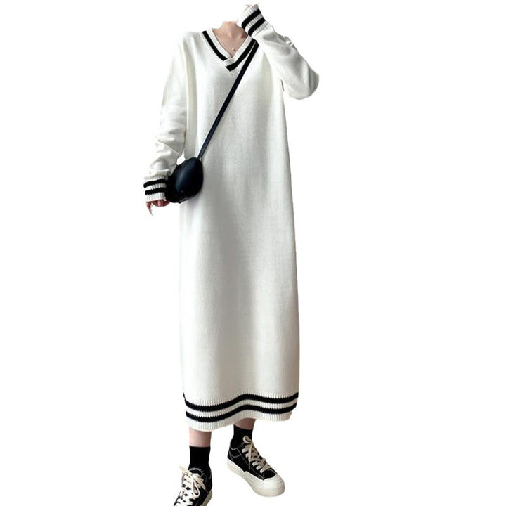 Damen Langarm-Strickkleid mit modernem V-Ausschnitt und kontrastierenden Rippdetails Drune