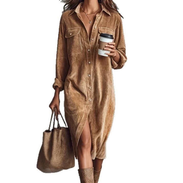 Damen Hemdblusenkleid aus Cord mit Brusttaschen, Knopfleiste und Schlitze Drune