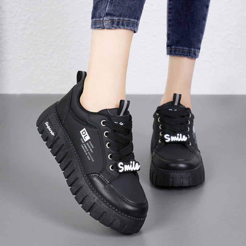 Modische orthopädische Damen-Sportschuhe mit Plateausohle