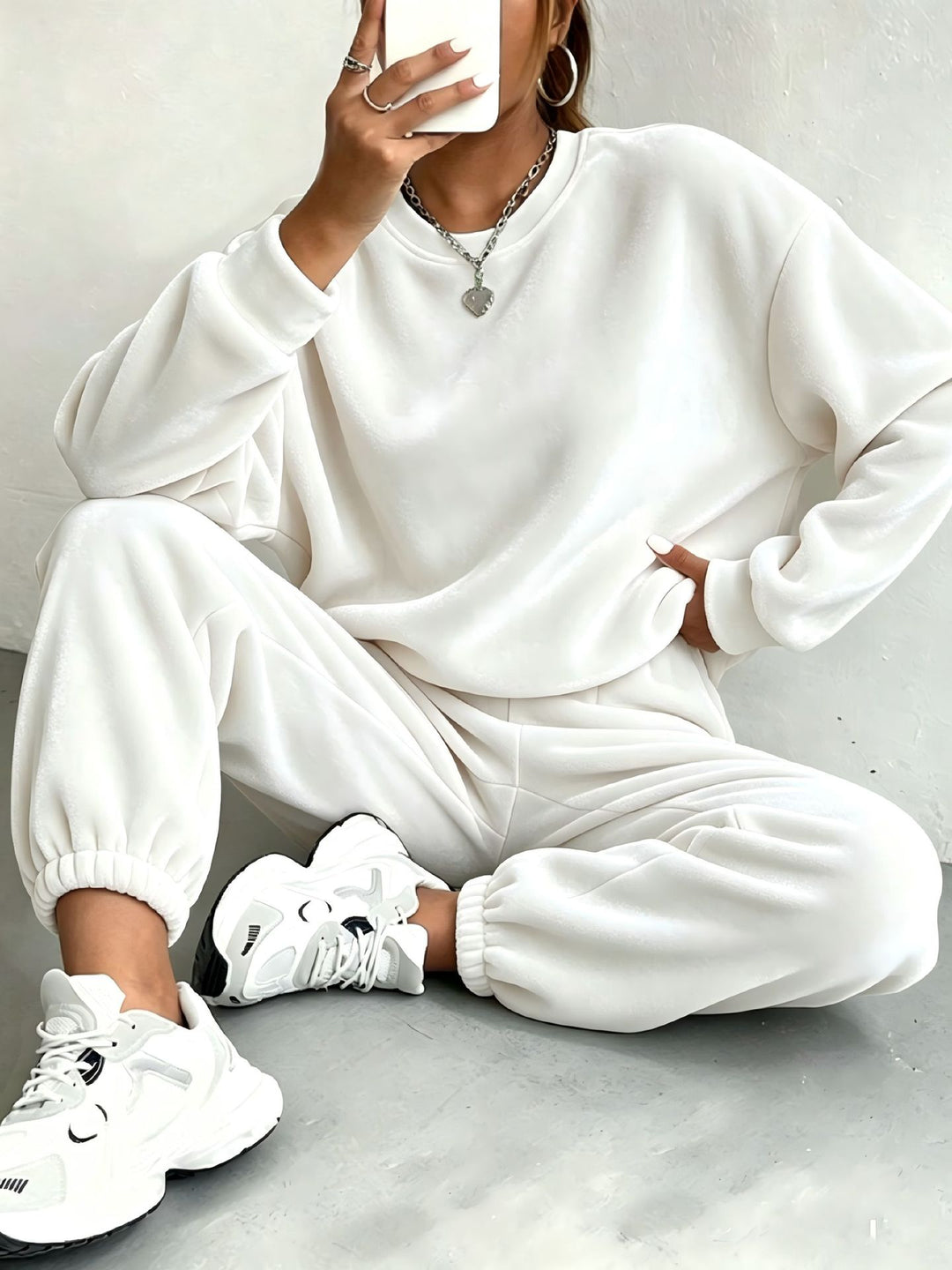 Damen Oversize Samt-Jogginganzug mit Rundhalsausschnitt und elastischen Bündchen Drune
