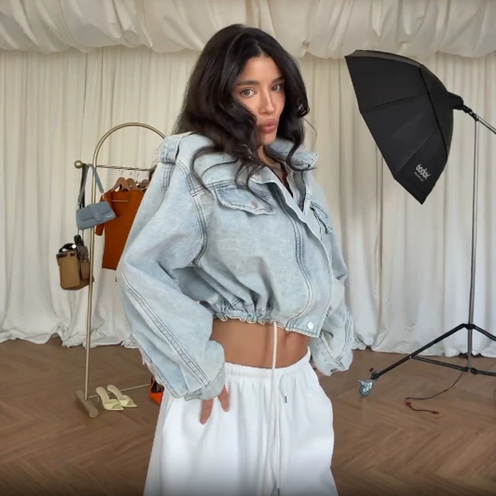 Damen Cropped-Denimjacke mit Tunnelzug, kastiger Oversize-Silhouette & Pattentaschen Drune