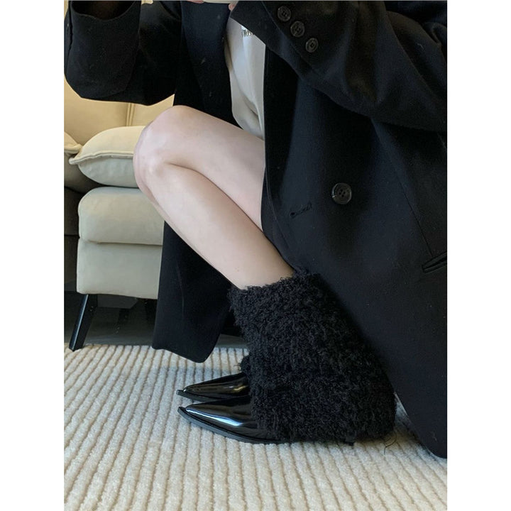 Damen Flauschige Schaftstiefel mit spitzer Lackkappe und Teddy-Finish Drune