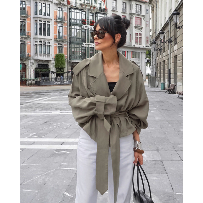 Damen Oversize Trenchjacke im Cropped-Schnitt mit Bindegürtel, überschnittenen Schultern und Ballonärmeln Drune