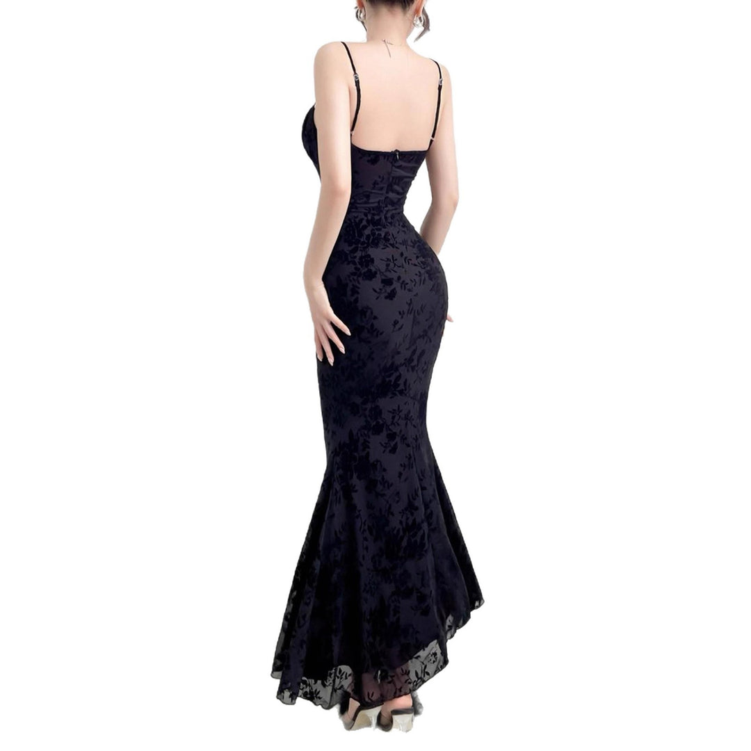 Damen Elegantes Maxikleid mit floralem Spitzenmuster und Spaghettiträgern Drune
