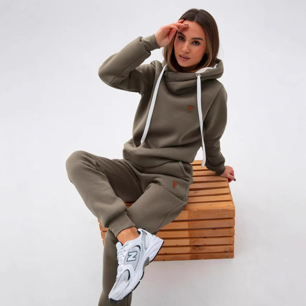 Damen Loungewear-Set mit Schalkragen-Hoodie und taillierter Jogginghose Drune