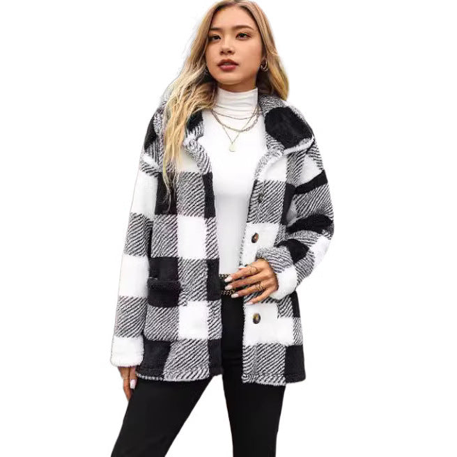 Damen Kuscheljacke mit Karomuster und Knopfverschluss Drune