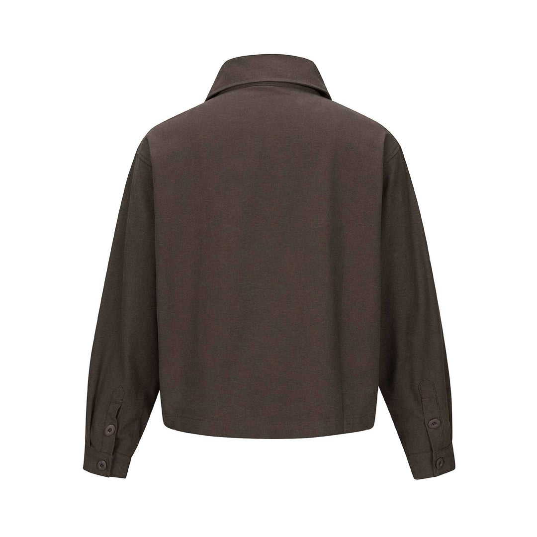 Unisex Kurz geschnittene Boxy-Hemdjacke mit durchgehender Knopfleiste und Pattentasche Drune