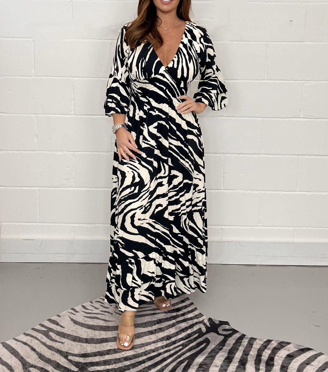 Damen Maxikleid mit V-Ausschnitt und Schößchen Drune