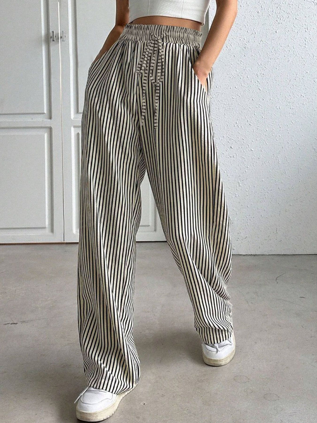 Damen Marlene-Streifenhose aus Leinenmix mit weitem Bein, Elastikbund und Kordelzug Drune