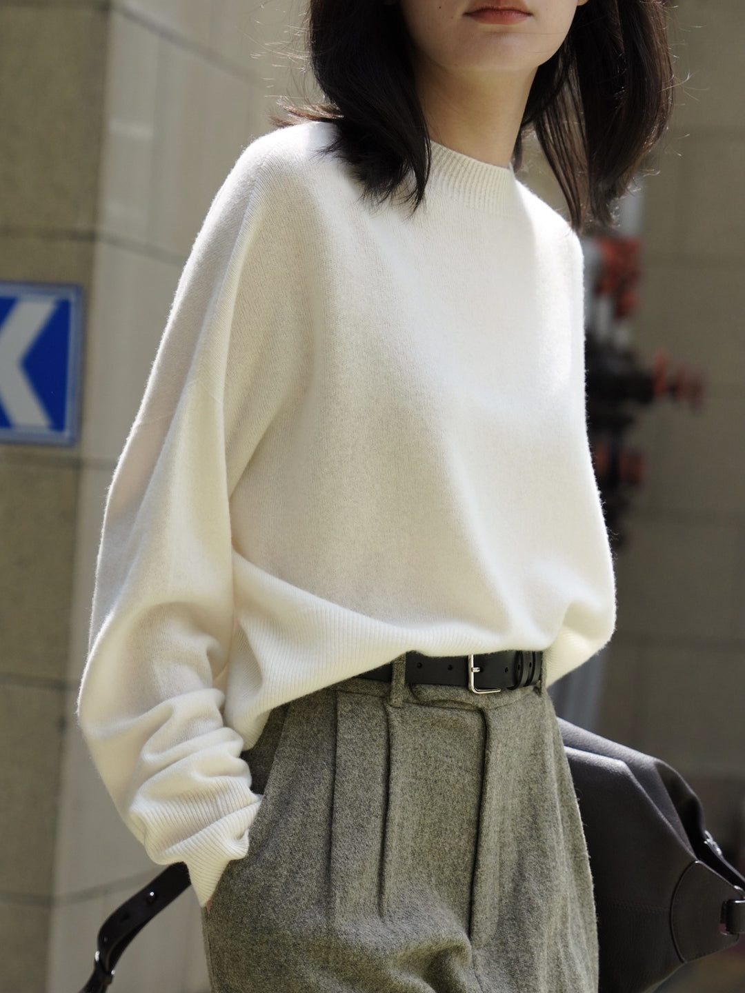 Damen Relaxter Feinstrick-Pullover mit überschnittener Schulter und Rundhalsausschnitt Drune