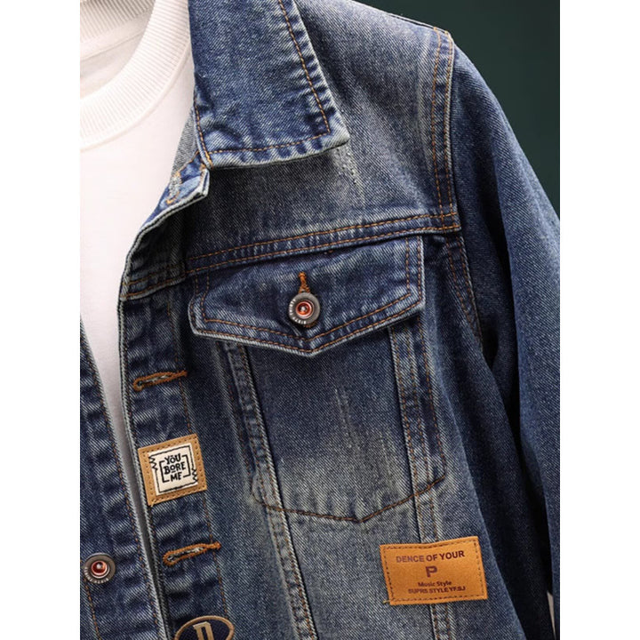 Herren Vintage-gewaschene Denimjacke mit Markenpatches, Brustklappen und geradem Schnitt Drune