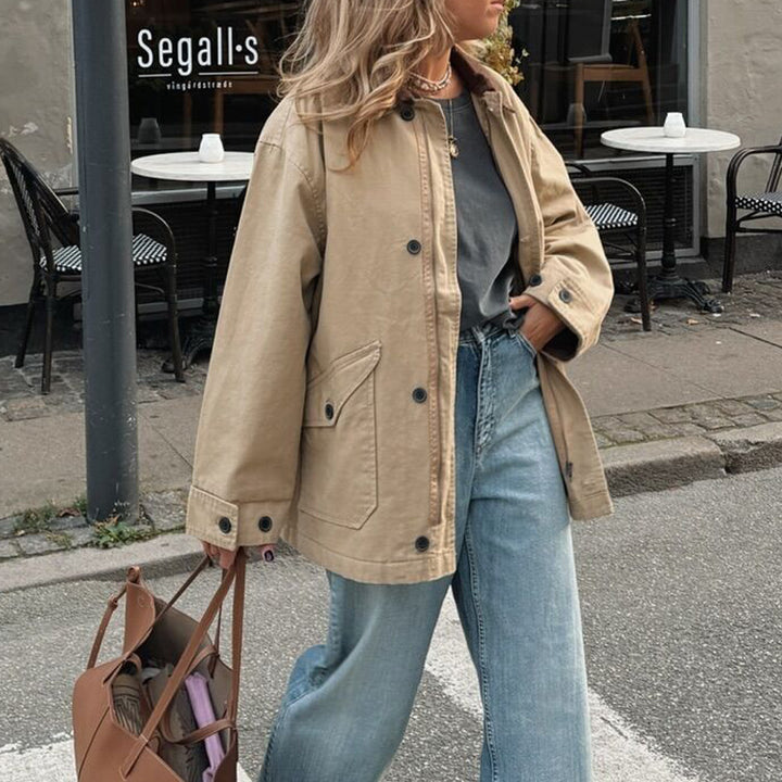 Damen Übergangsjacke mit kordelblauem Kragen und praktischen Taschen Drune