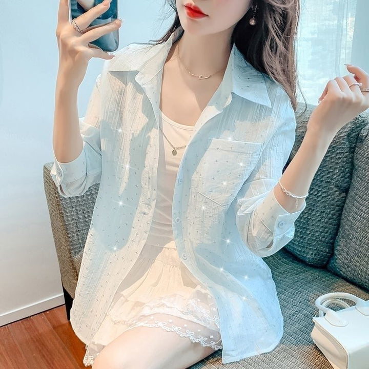 Damen luftige Bluse mit feinen Falten und dekorativen Knopfdetails Drune