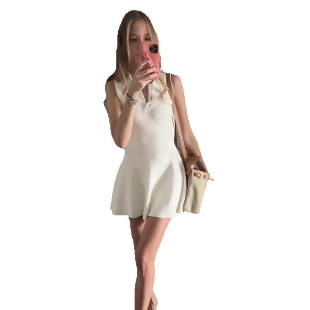 Damen Polo-Kleid mit elegantem Kragen und fließendem Rock Drune