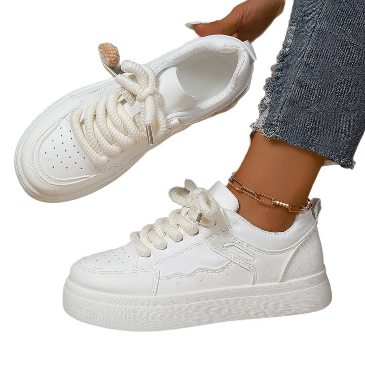 Damen Plateau-Sneaker mit dicker Laufsohle, übergroßen Schnürsenkeln und gepolstertem Knöchelbereich Drune