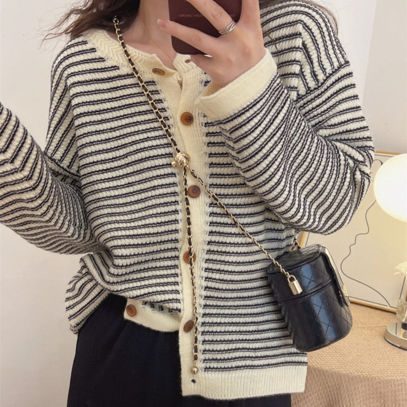 Damen lässige Strickjacke mit modernen Streifen Drune