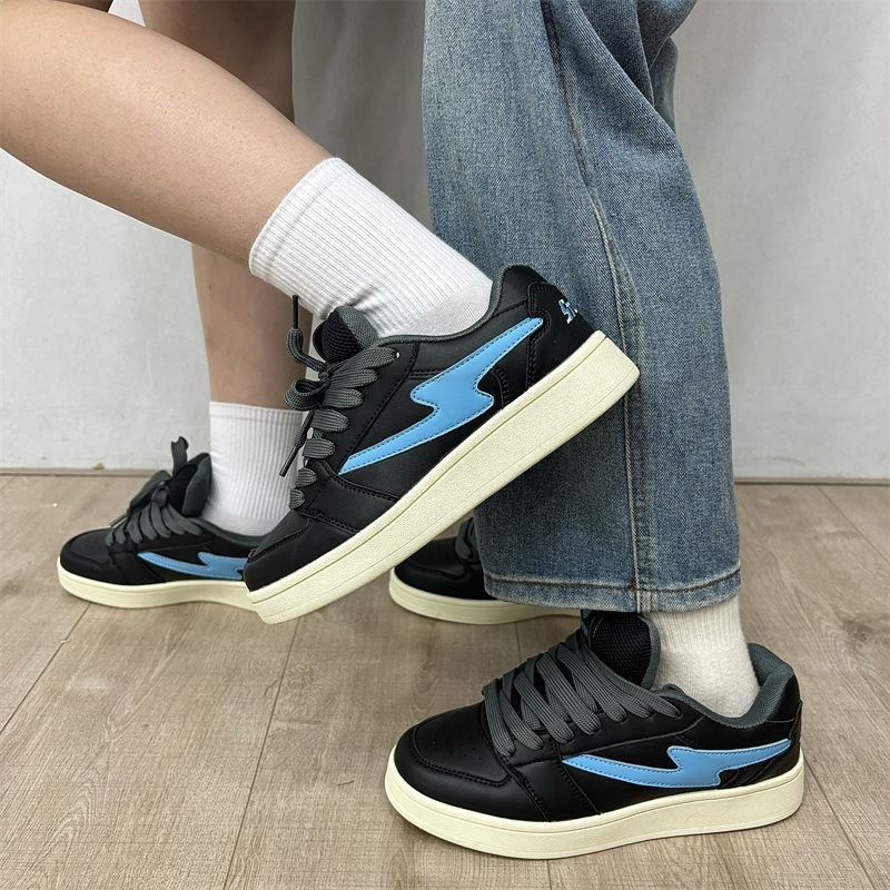 Damen sportliche Sneaker mit gepolstertem Schaft von Drune