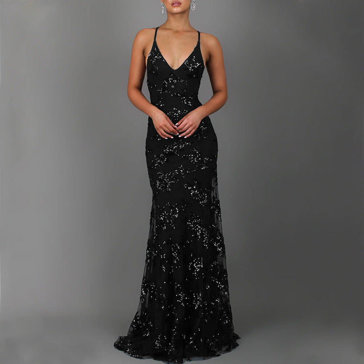 Glamouröses Damen Abendkleid mit Filigraner Paillettenverzierung und Elegantem Rückenschnitt für Abendveranstaltungen | Drune