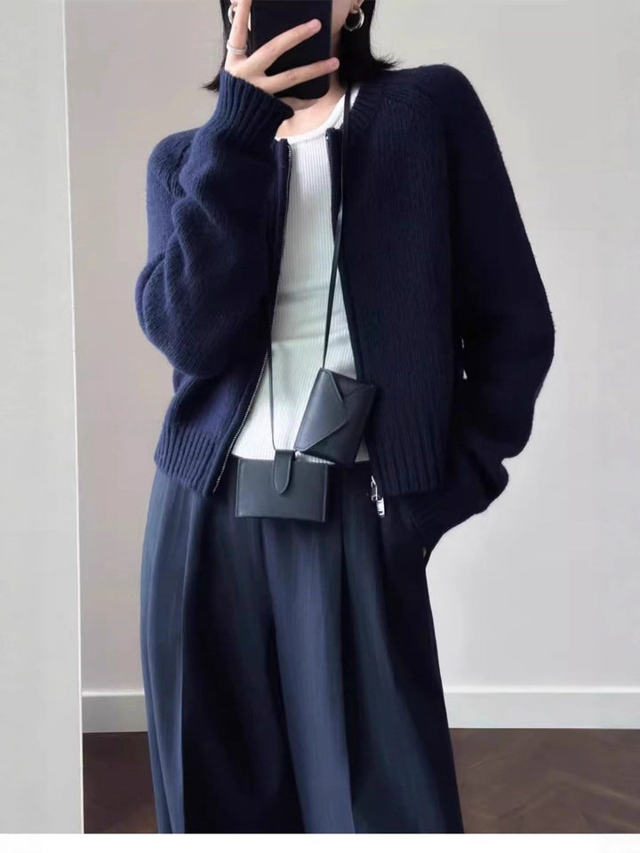 Damen Kurzjacke aus softem Feinstrick mit durchgehendem Reißverschluss und geripptem Saum Drune