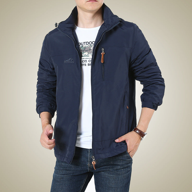 Herren Atmungsaktive Softshell-Windbreakerjacke mit verdeckter Kapuze und Utility-Brusttasche Drune