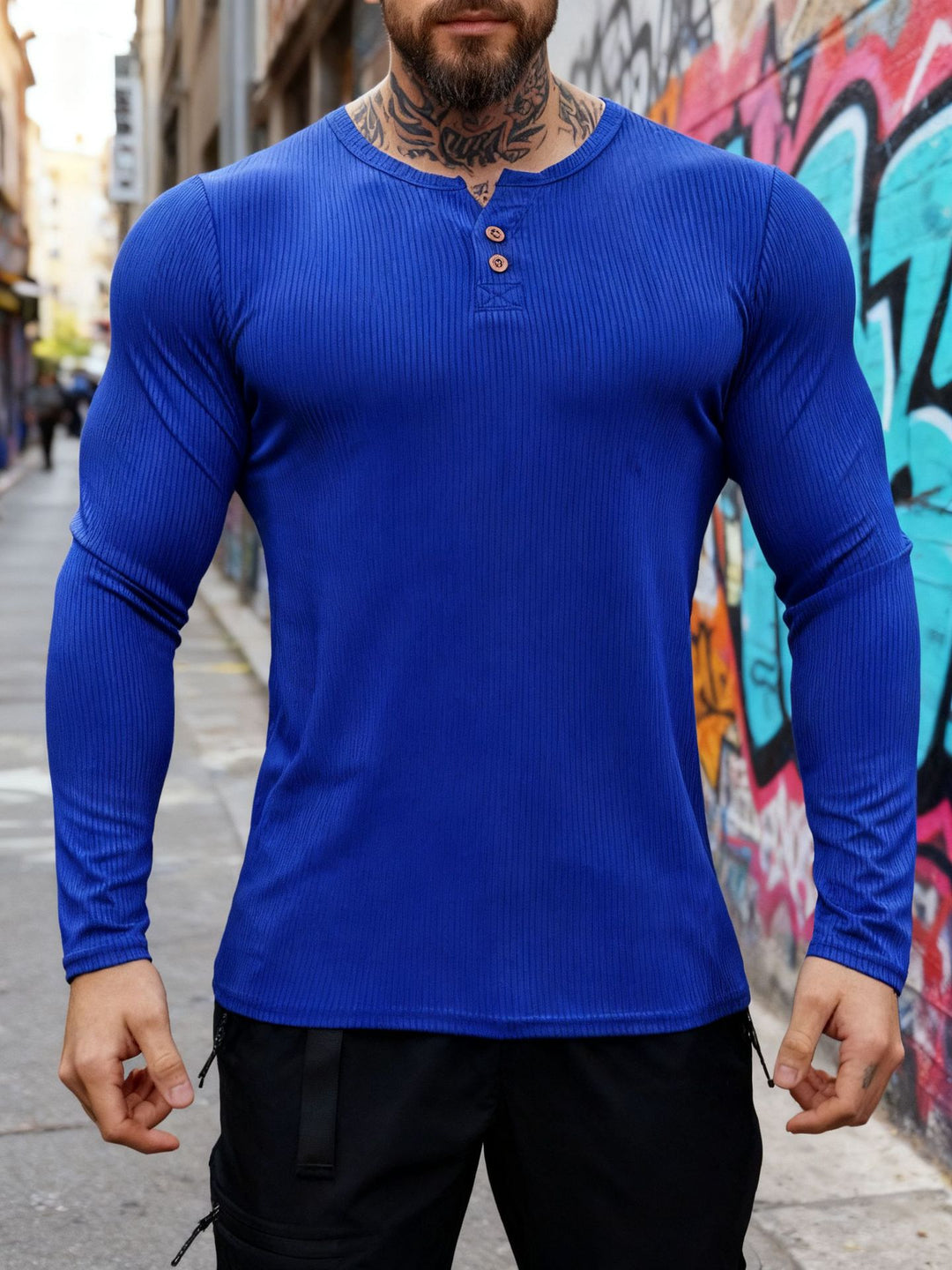 Herren nan geripptes Langarm-Henleyshirt mit flacher Knopfleiste und körperbetonter Stretch-Passform Drune