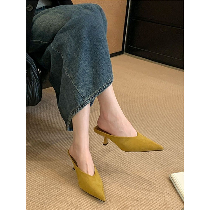 Damen Spitz zulaufende Schlupf‑Mules mit sculpted Kittenabsatz Drune