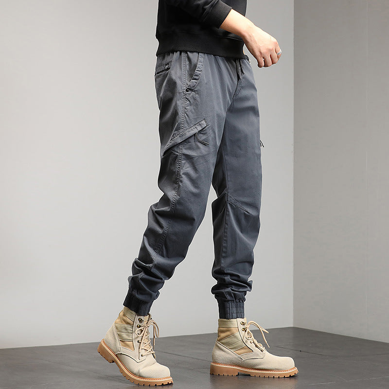 Herren Cargo-Jogginghose im Utility-Look mit elastischem Bund, Kniepaneelen und Klappentaschen Drune