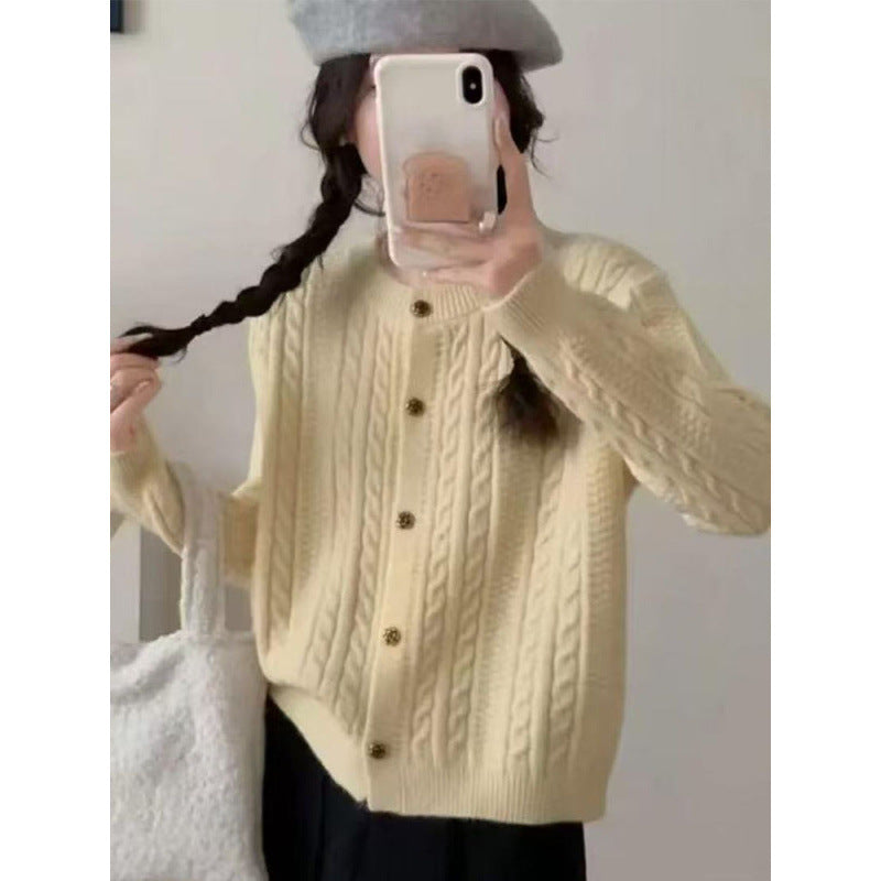 Damen elegante Strickjacke mit Zopfmuster und dekorativen Knöpfen Drune