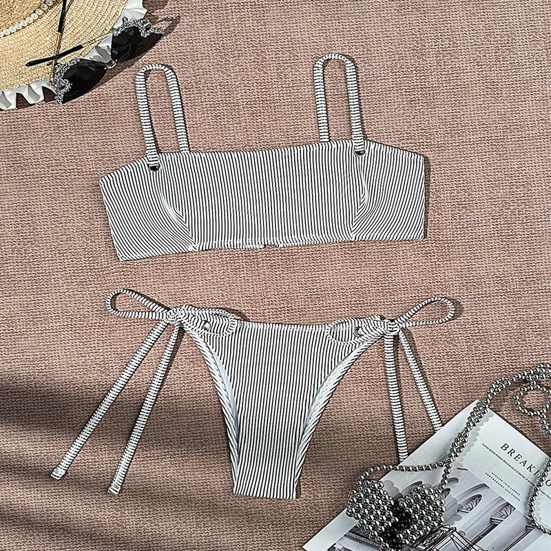 Damen Bandeau-Bikini mit strukturierter Oberfläche und verspielten Bindebändern Drune