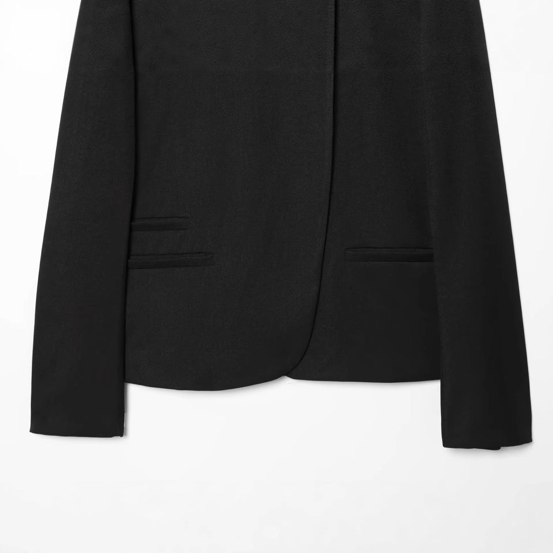 Damen Kurz geschnittener Blazer mit Stehkragen, asymmetrischem Verschluss und Paspeltaschen Drune