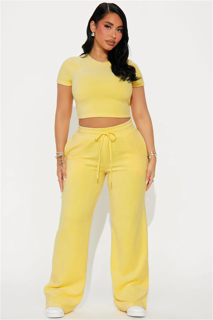 Damen Velours-Hausanzug mit bauchfreiem Shirt und weit geschnittener taillenhoher Jogginghose Drune