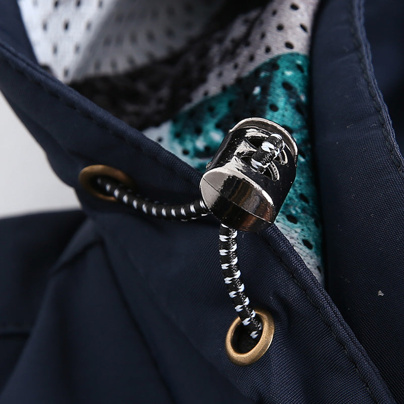 Herren leichte wasserabweisende Softshell-Kapuzenjacke mit Reißverschlusstaschen und Ärmeldetail Drune