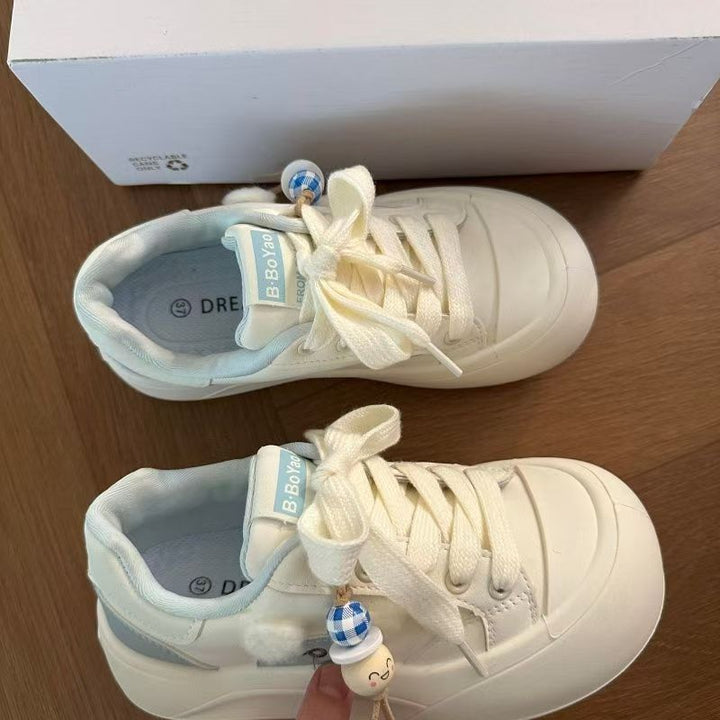 Damen Modische Sneakers mit dekorativen Applikationen und dämpfender Sohle Drune