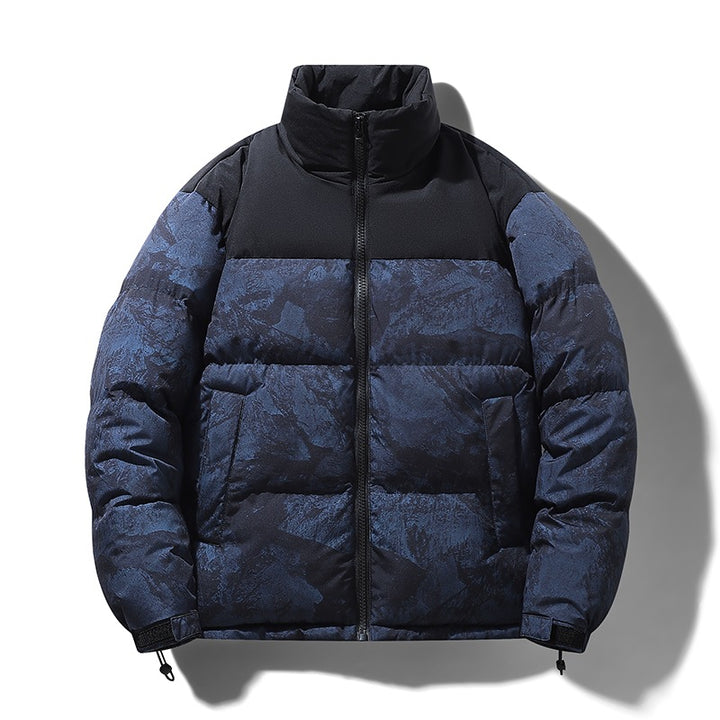 Herren Wattierte Steppjacke mit Camouflage‑Print, hohem Stehkragen & verstellbarem Saum Drune