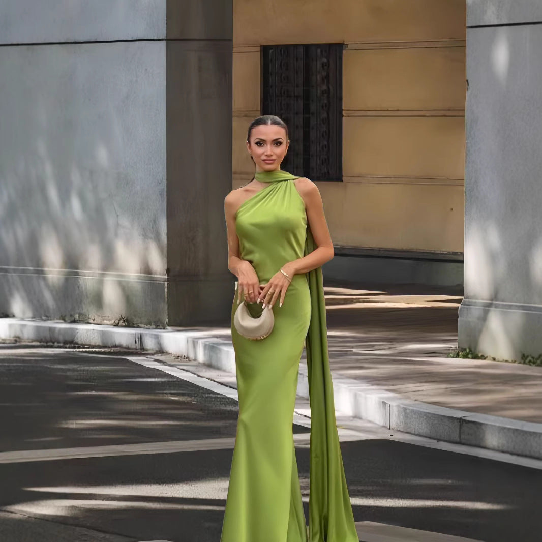 Damen Abendkleid mit asymmetrischem Schnitt und elegantem Stehkragen Drune