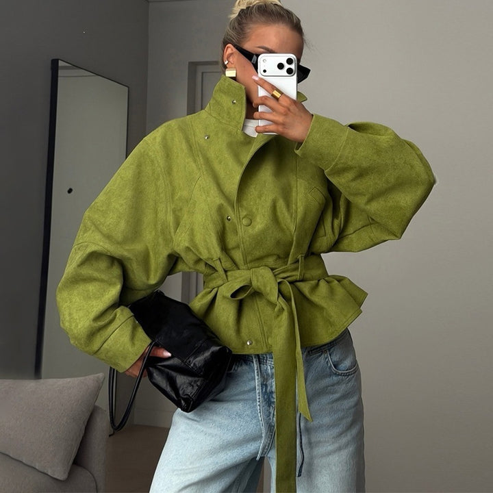 Damen Taillierte Kurzjacke im Blouson‑Stil mit Bindegürtel und Stehkragen Drune