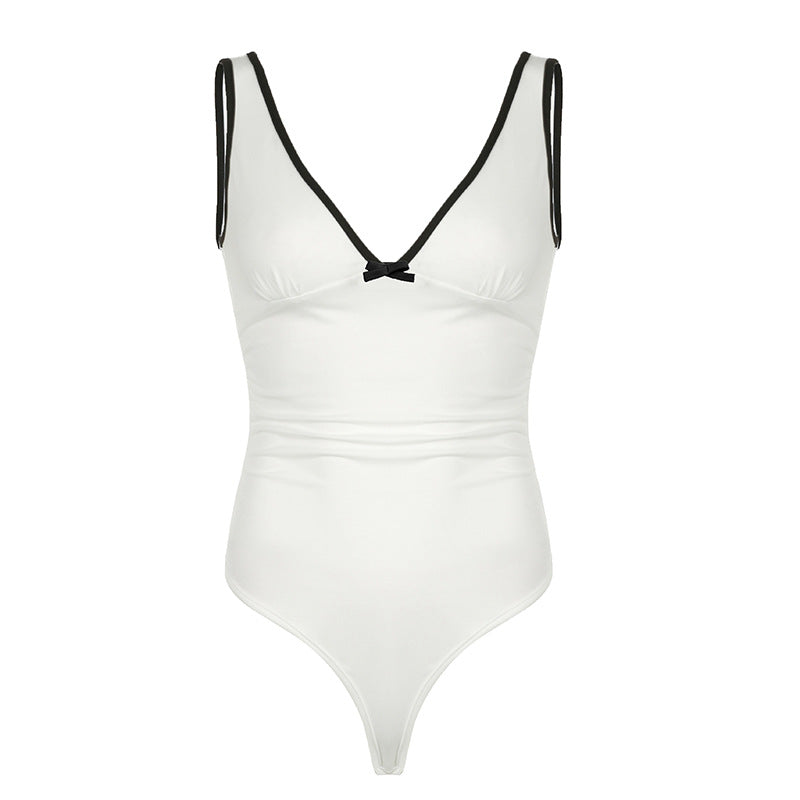 Damen eleganter Badeanzug mit asymmetrischem Schnitt und raffinierten Akzenten Drune