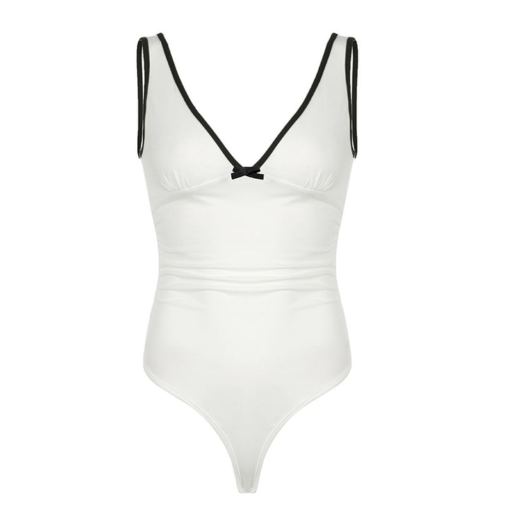 Damen eleganter Badeanzug mit asymmetrischem Schnitt und raffinierten Akzenten Drune