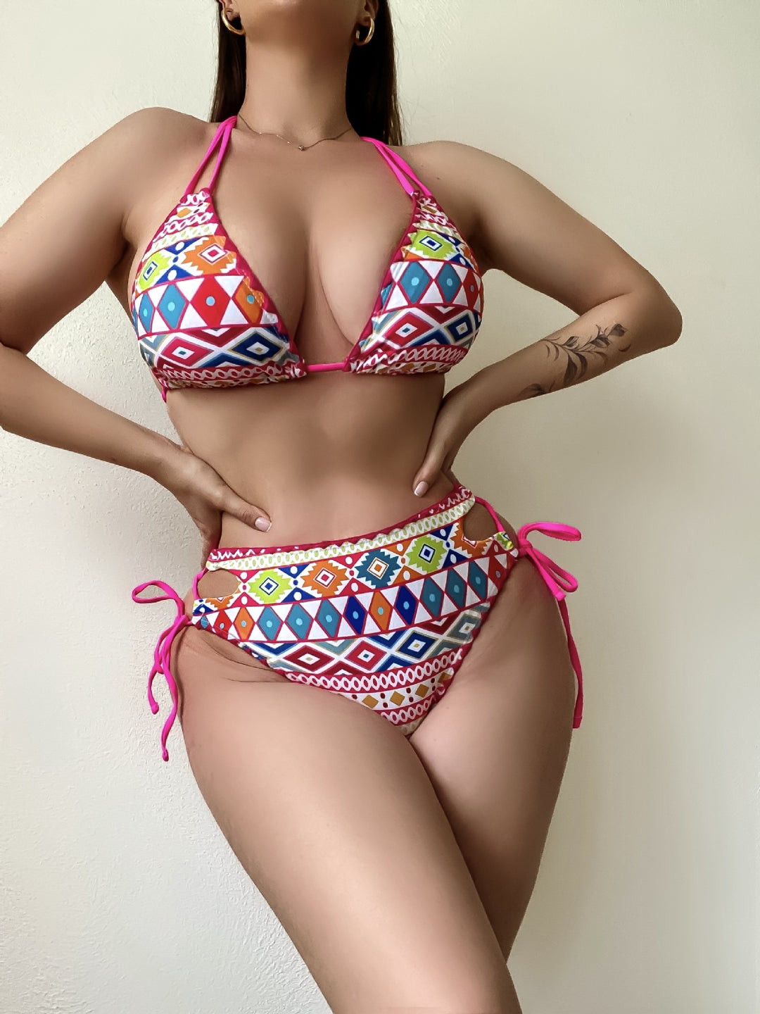 Damen Triangel-Bikini mit modernem Ethno-Druck Drune