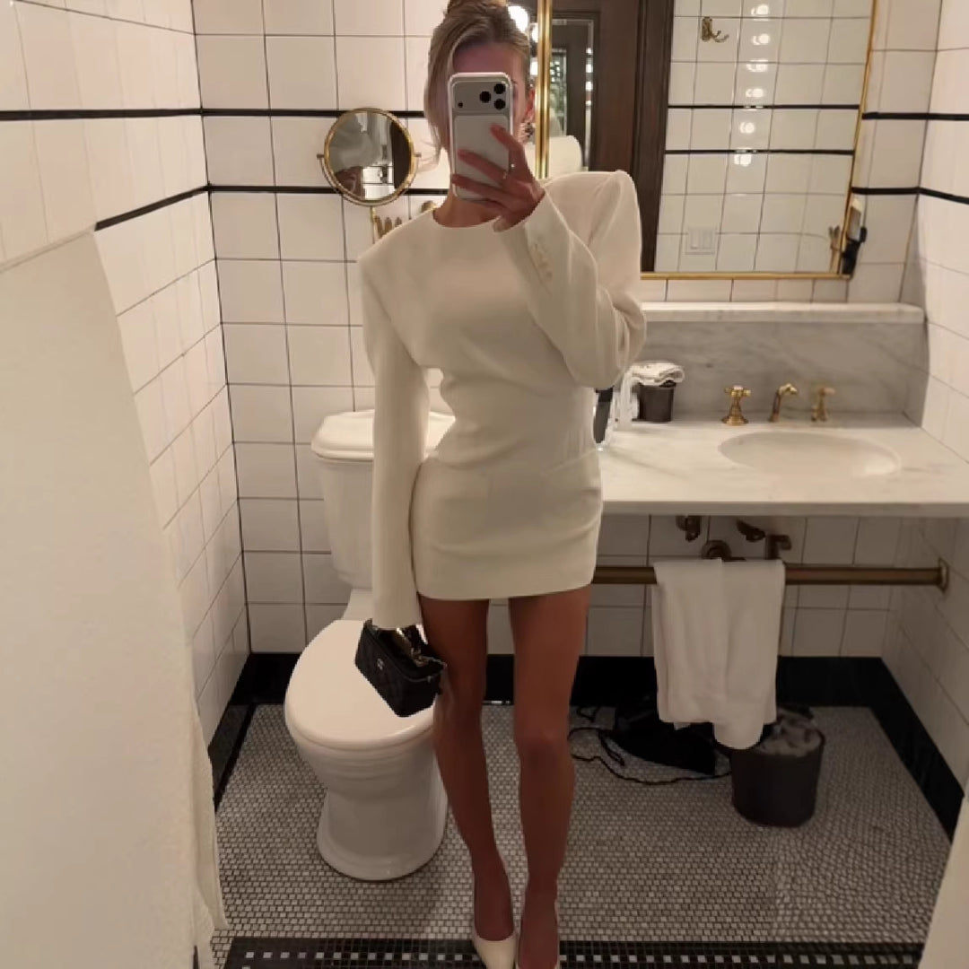 Damen Figurbetontes Mini-Kleid mit betonten Schultern und aufgesetzten Taschen Drune