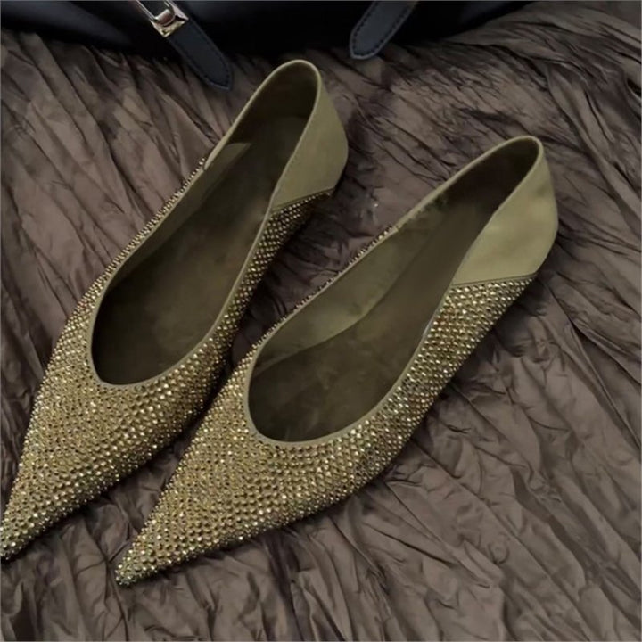 Damen Elegante spitz zulaufende Slipper mit Kristallbesatz und gepolstertem Komfortfußbett Drune