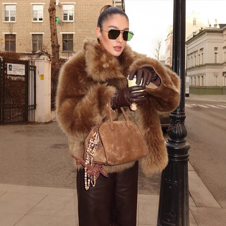 Damen Kurzjacke im Teddy‑Style mit voluminösem Schalkragen und soften Faux‑Fur‑Textur Drune