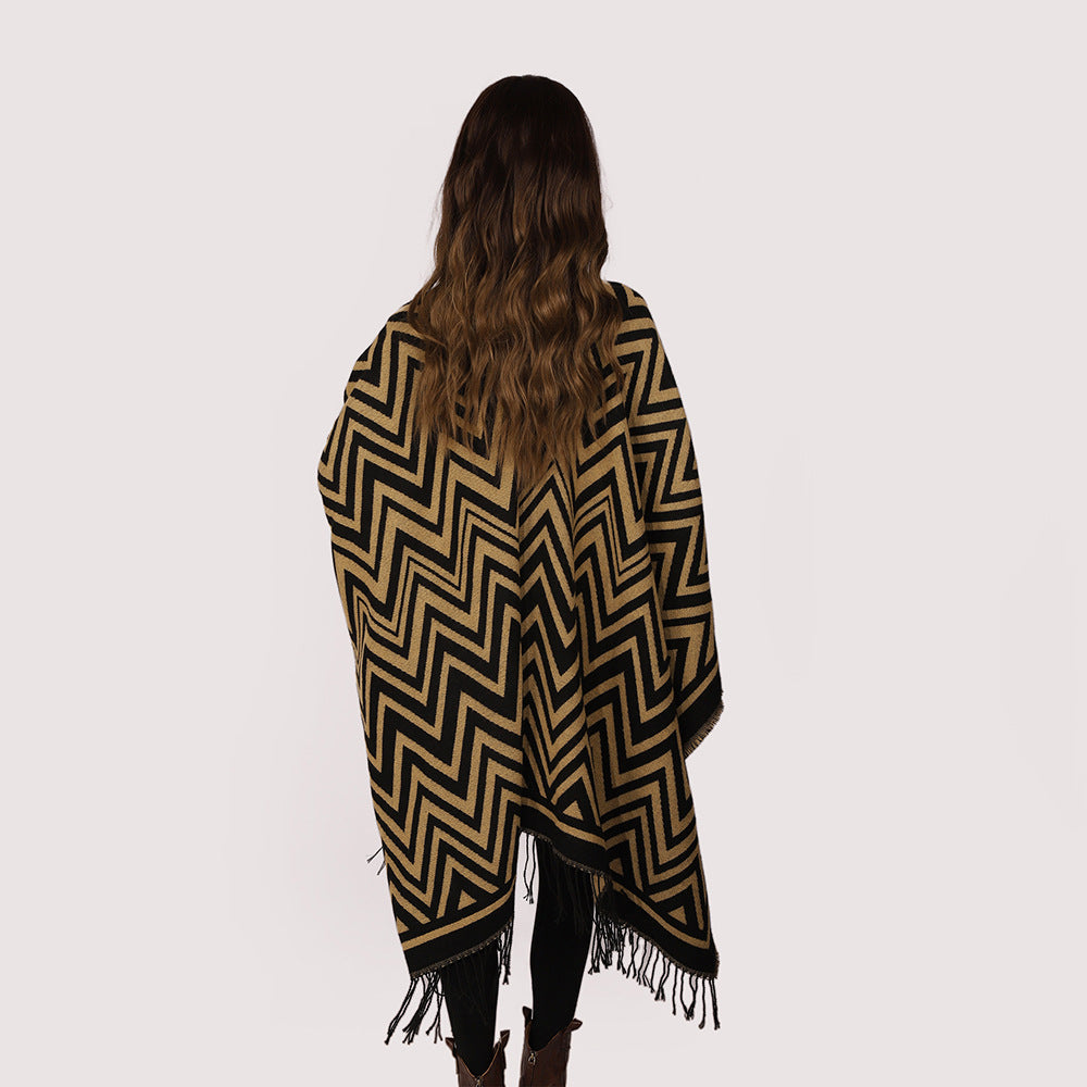 Damen Oversize-Umhang mit grafischem Zickzackmuster und langen Fransen Drune