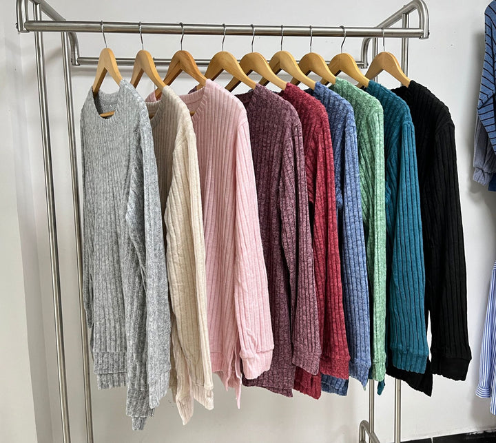 Damen lässiges Langarmshirt aus samtigem Rippstrick Drune