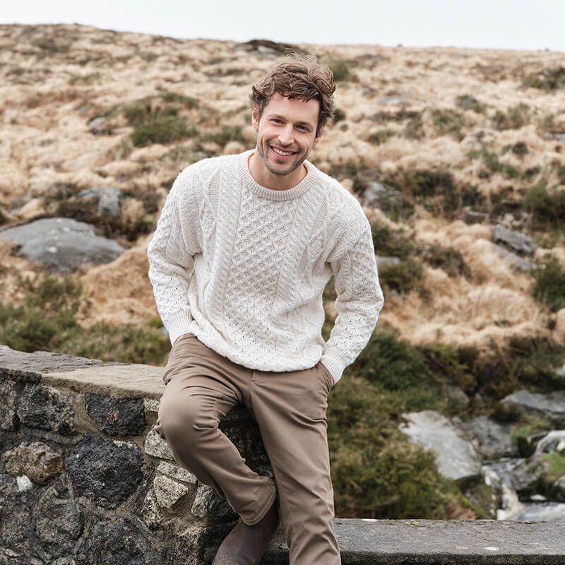 Herren Modischer Strickpullover mit Zopfmuster