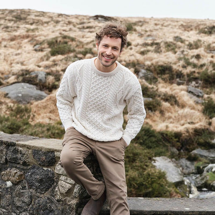 Herren Modischer Strickpullover mit Zopfmuster