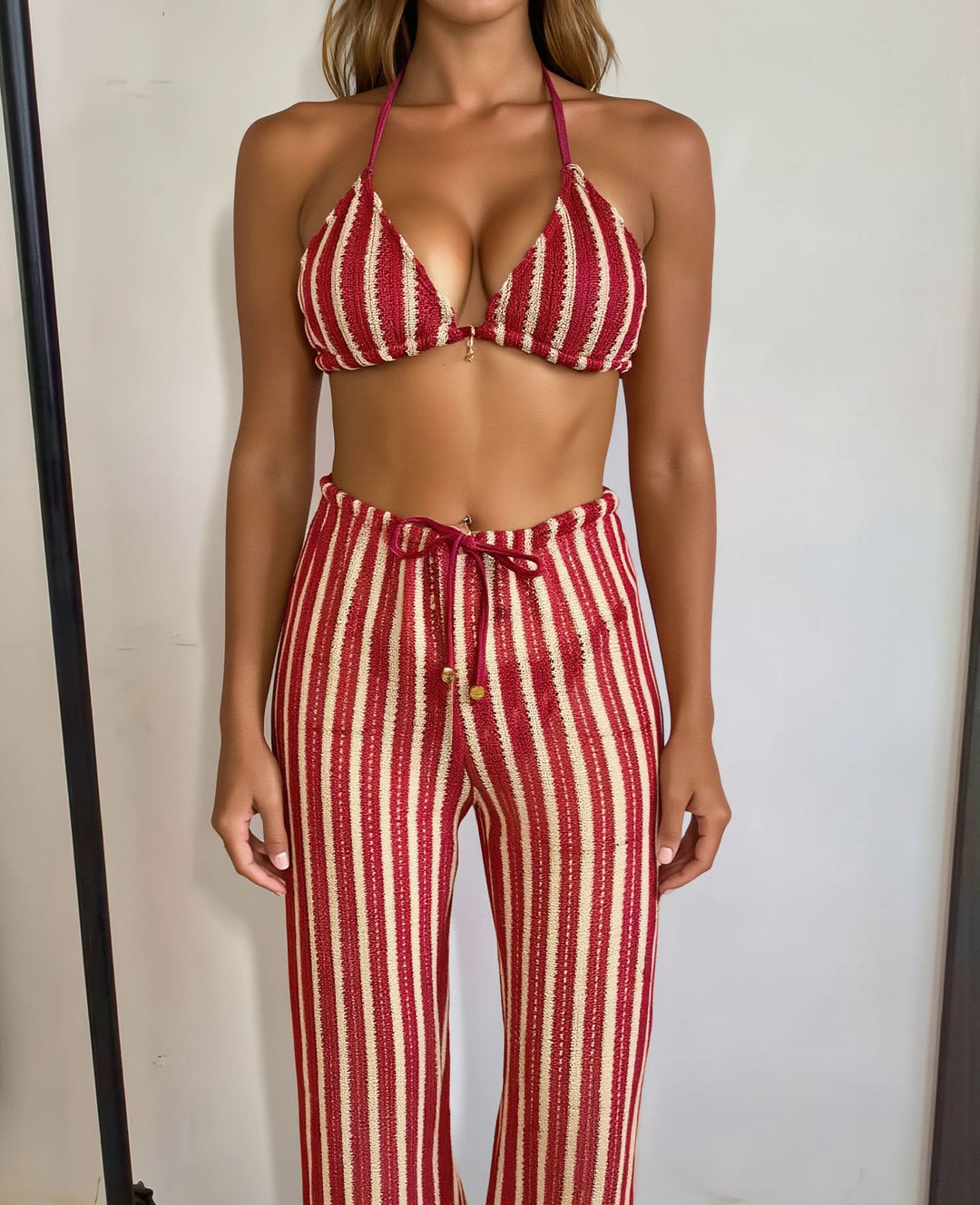 Damen Bikini-Set mit gestreiftem Oberteil und lässigen Hosen Drune